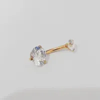 Banana Bell  Aço Cirúrgico PVD DOURADO 1.6mm GARRA com 2 Pedras BRANCA PVD02