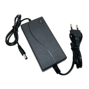 Fonte Blindada preta 10A 12V Bivolt