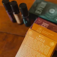 Kit com 3 Perfumes Oleosos - Foto 4