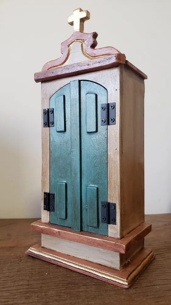 Oratório  Em Madeira Pintado A Mão Estilo Barroco 33 X 16 cm