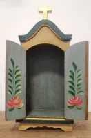  Lindo  Oratório  Em Madeira Pintado A Mão Estilo Barroco 38 X 18 cm - Foto 3