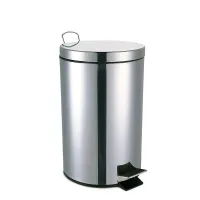 Lixeira em Inox com Pedal 30 Litros – Tampa Articulável – Acabamento Premium