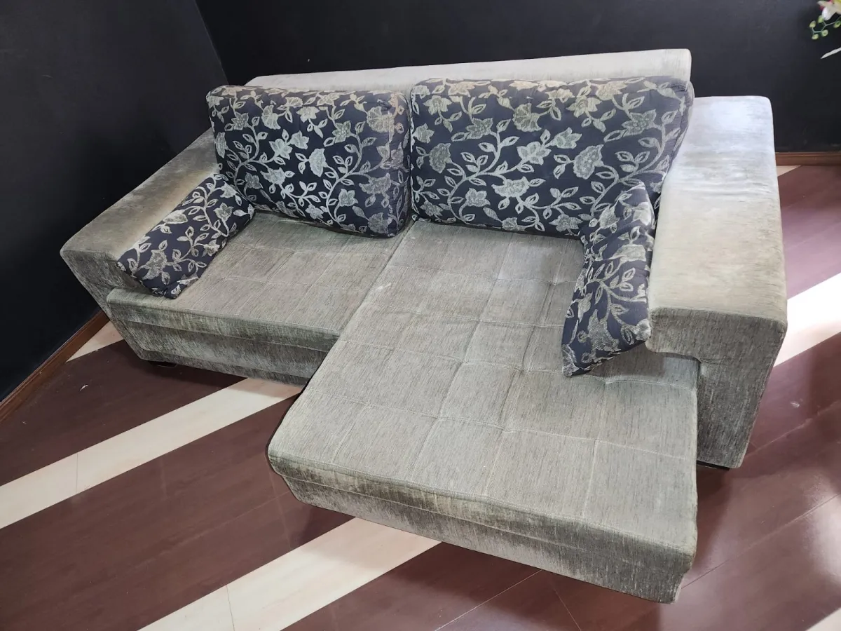 Sofá Retratíl com Chaise 3 lugares - Produto Usado
