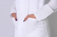 Jaleco Feminino Gola Padre Oxford Branco Manga Longa e Botão - Foto 4