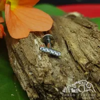 Labret em TITÂNIO BARRINHA com PEDRAS 1104 - Foto 2