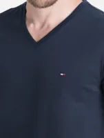 Camiseta Tommy Hilfiger Essential V-Neck Masculina  - Foto 8