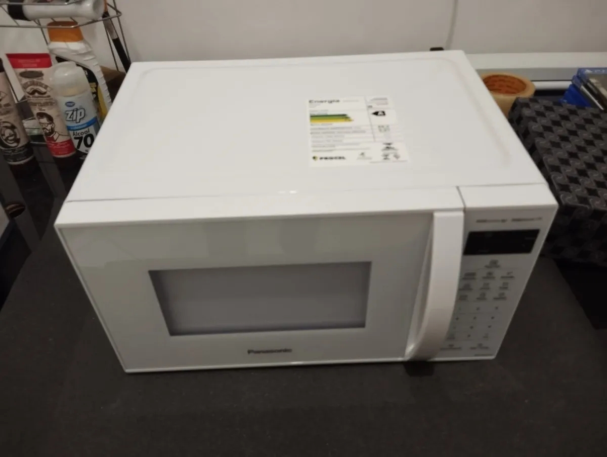 Microondas 21L Branco Panasonic - 220V - Produto Usado