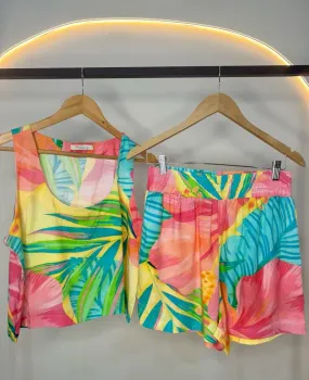 CONJUNTO FLORESCER - BLUSA E SHORTS TAMANHO M - Foto 2