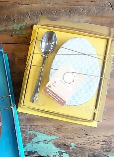 Caixa p/ 1 ovo de colher de 100 a 150 grs - CARTONAGEM 