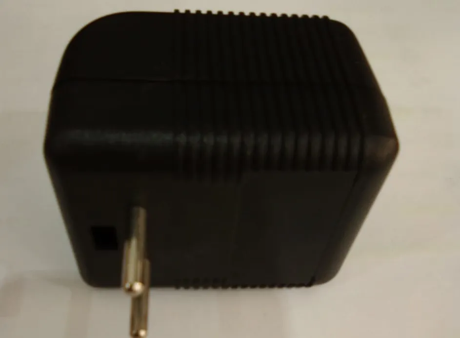 CAPA DE TOMADA PLUG MACHO 2 PINOS