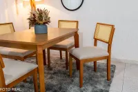 Mesa de Jantar Alegra Tampo Cinamomo 120×80 4 Cadeiras Jade Linho Bege 29011 JCM Madeira Maciça - Foto 2