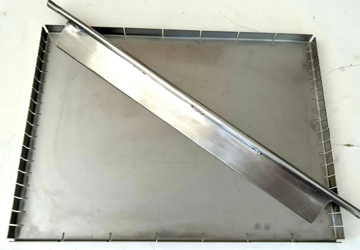 BID2070/126 - kit 2 Cortador de Barrinhas Bandeja Dentada + lâmina  p/POLENTA PALITO + tapioca, chocolate, brownie, bolos, barrinhas de cereais...