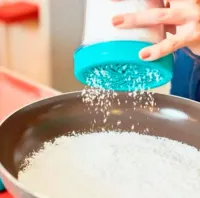 Tapioqueira Peneira e Armazena Polvilhador De Tapioca Armazena Beiju - Diversas Cores - NL - Foto 7
