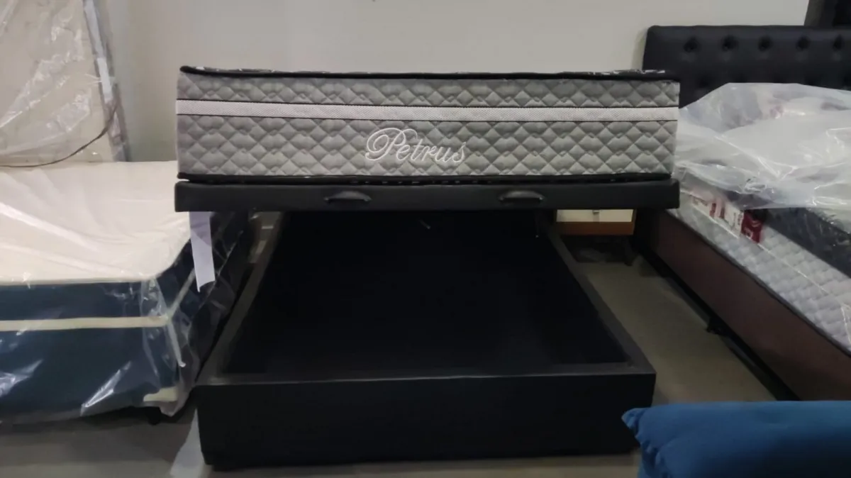 Baú Casal carioca  VZ 30+ 12 cm pés+ Colchão Casal Petrus Molas ensacadas  D80 Paropas 30 cm  Oferta