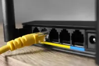 Instalação de Cabo de Rede RJ45 (Internet)