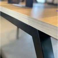 Estação de Trabalho Mesa Plataforma 1200 Para 2 Lugares Pé Metal Delta com Caixa Para Tomadas Nobile - Foto 3