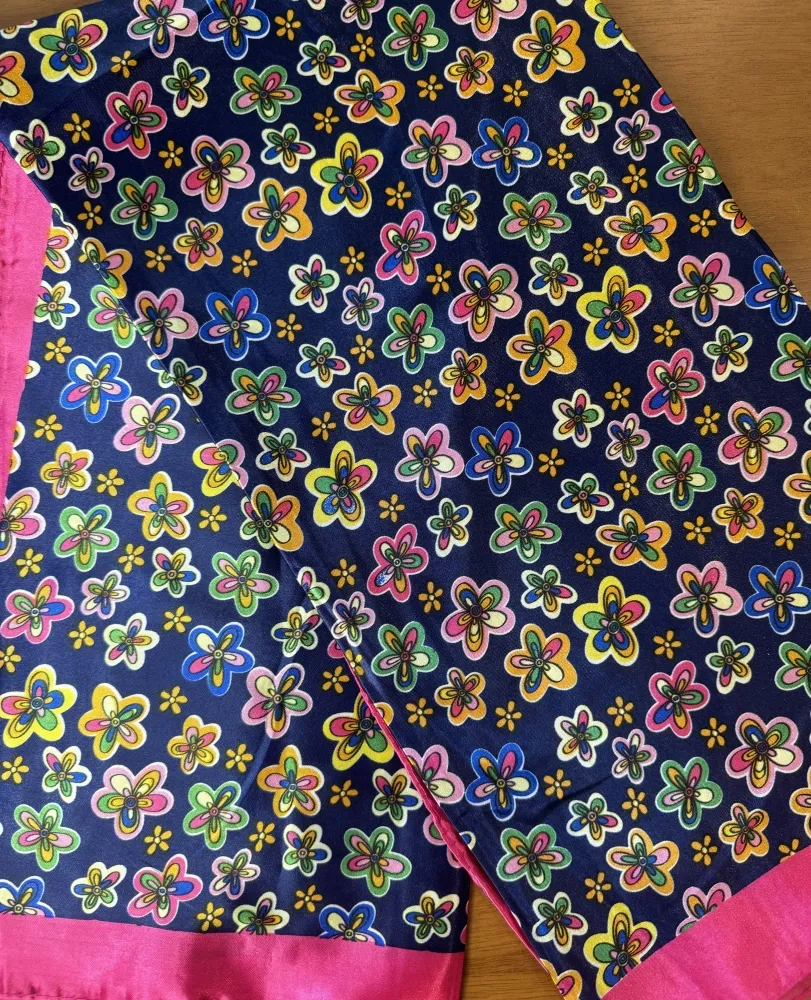 LENÇO ACETINADO FLORAL Imagem