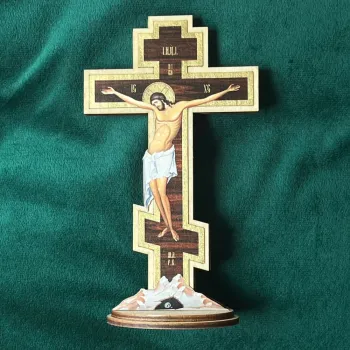 Crucifixo eslavo para oratório 