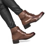 Botina Feminina Cano Médio em Couro Sintético - Foto 11