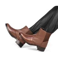 Botina Feminina Cano Médio em Couro Sintético - Foto 4