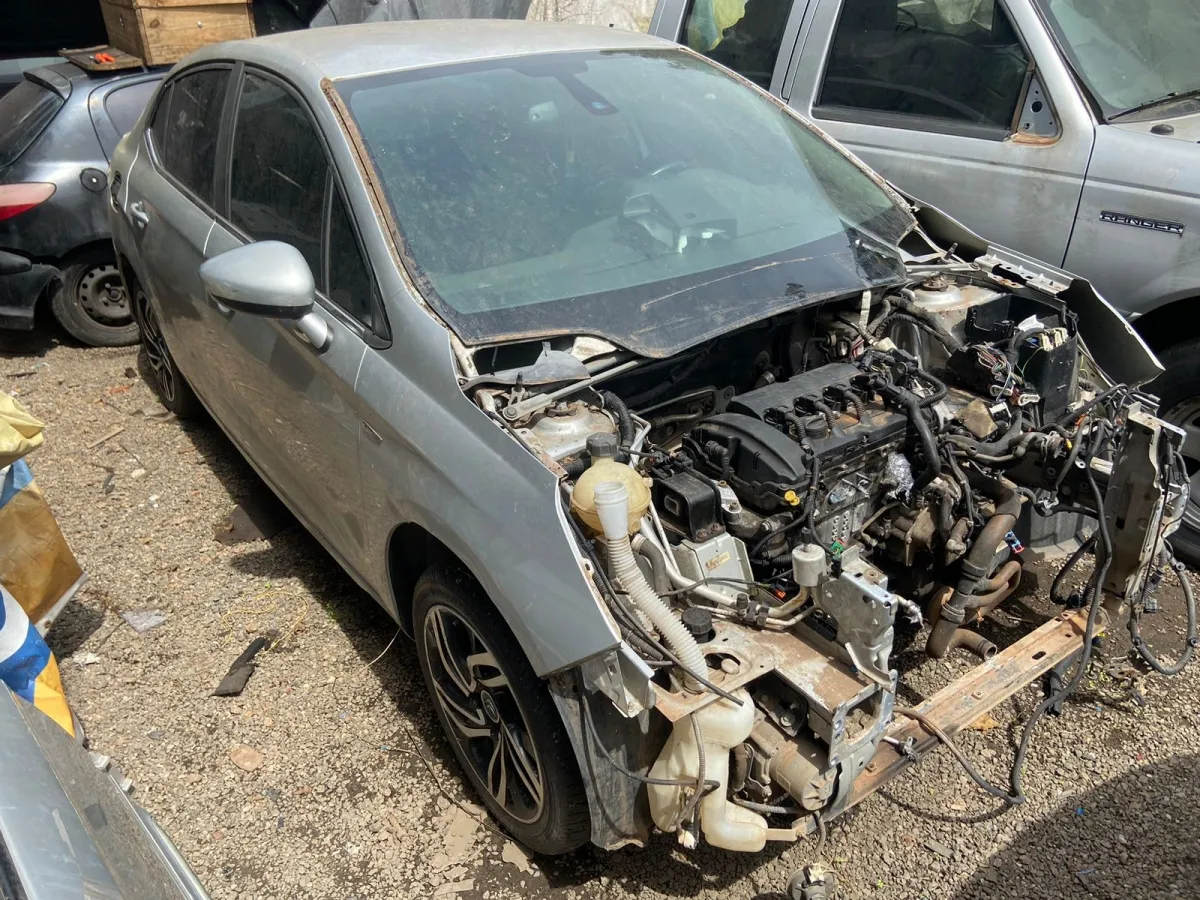 SUCATA RETIRADA DE PEÇAS CITROEN C4 LOUNGE THP 2015