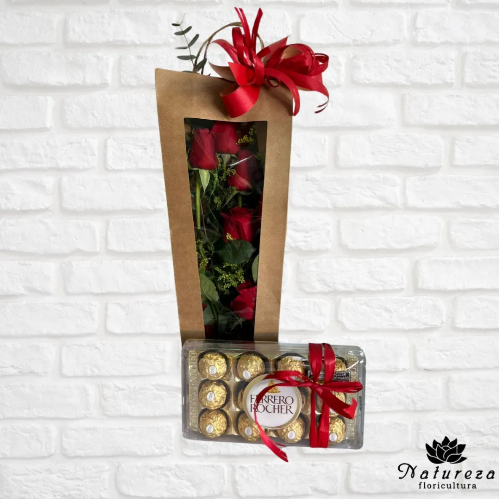 Arranjo de rosas  vermelha na sacola com Ferrero Rocher 