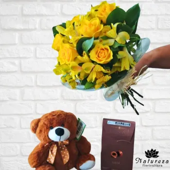 Felicidade com cacau show licor  e urso 