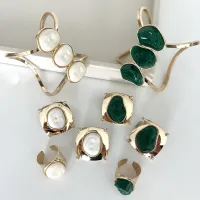 Bracelete Grosso Trio Pedras Resinadas Orgânicas Madrepérola - Foto 3