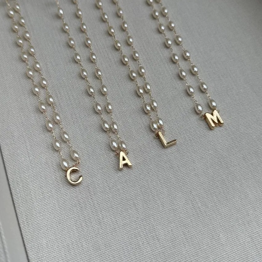 Colar Pérolas Personalizado com Inicial Imagem