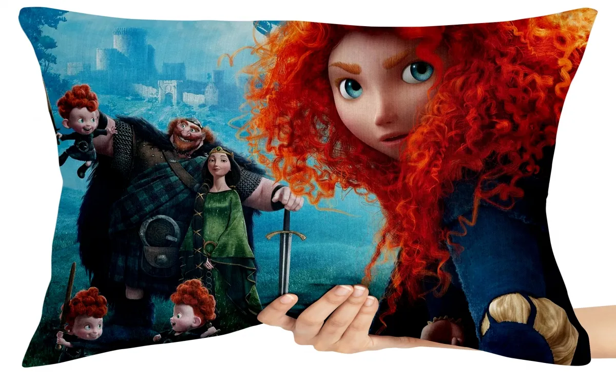 Capa de Almofada ou Travesseiro Valente personagens Imagem