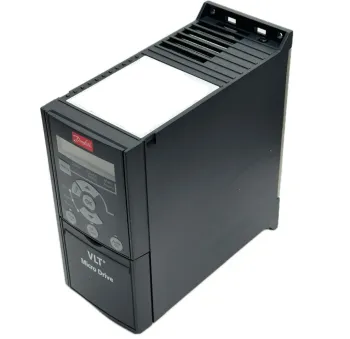 inversor De Frequência Danfoss Trifásico  FC51 2cv 220V 6,8a com IHM - 132F0012 - Foto 2