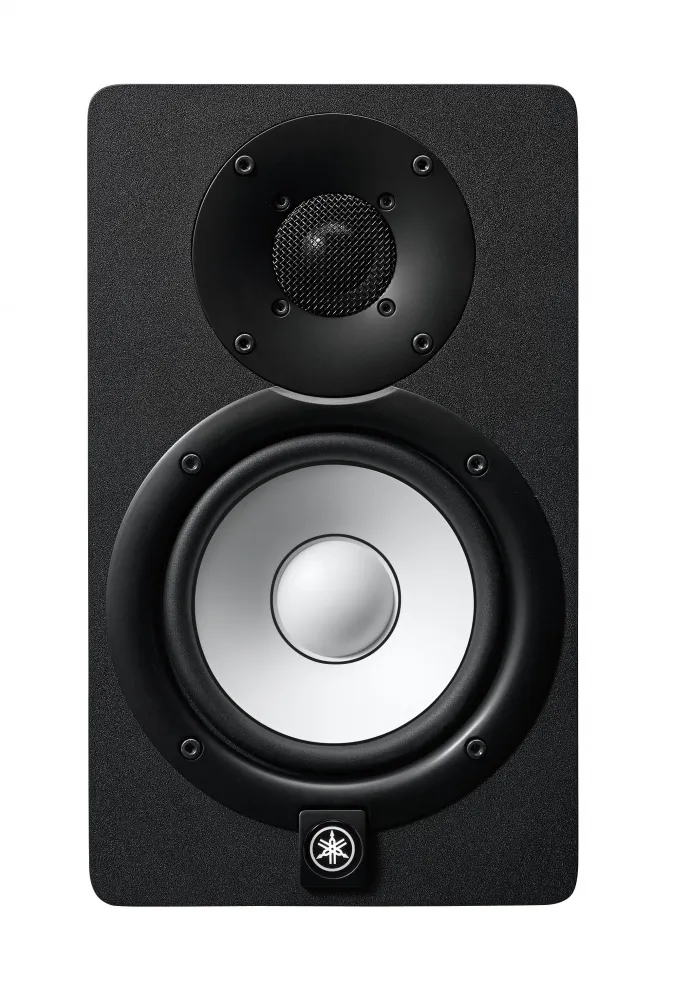 Par de Monitores Yamaha HS5 5"