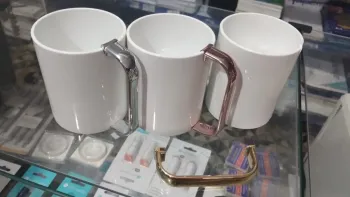 CANECA BRANCA 325ML BRILHANTE ALÇA REMOVIVEL METALIZADA - Foto 2