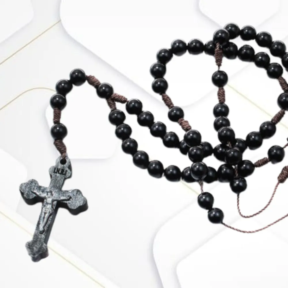 Terço de Madeira Preto 8mm com fecho