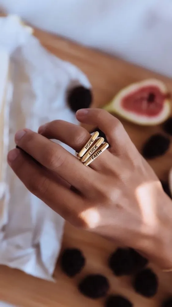 Anel palavras afirmação