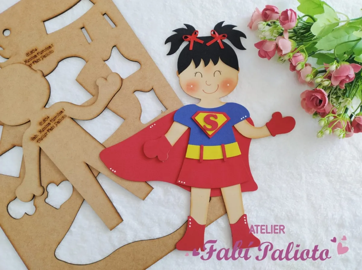 G1.804  Gabarito de Moldes  em MDF  Menina Heroína 1 Imagem