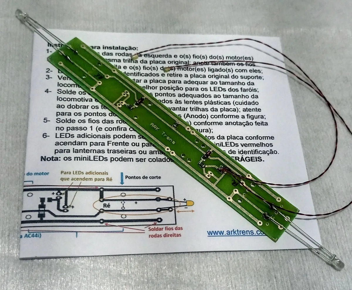 Placa de  ligação e luzes para locomotiva HO - ATPL1 - ARK TRENS