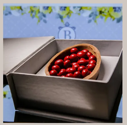  Cx. p/ 1 Ovo de Colher C/Berço Triplo 250/350 ou 500 grs - Livro Cartonagem Imagem