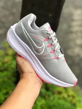 Tênis  Nike pegasus  Cinza 