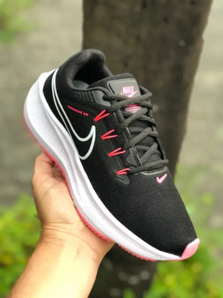 Tênis  Nike pegasus  Preto 