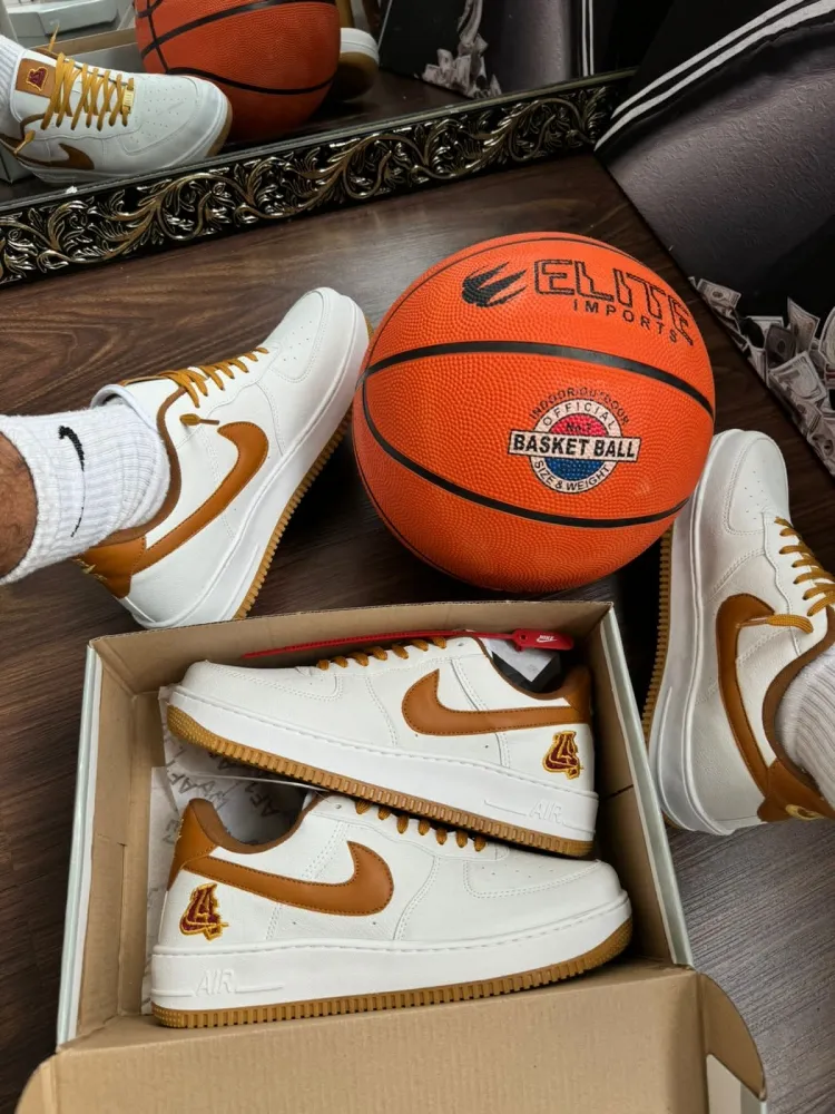 Tênis  Nike  maxcouro  