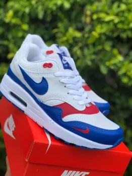  Tênis  Nike airmax couro 