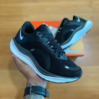 Tênis    NIke escape run