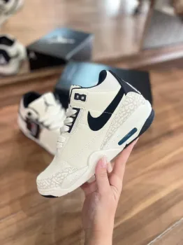   Tênis Nike     air jordoan 5 retro low   Infantil       - Foto 2