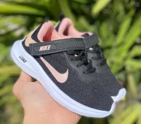     Tênis Nike velcro infantil         - Foto 3