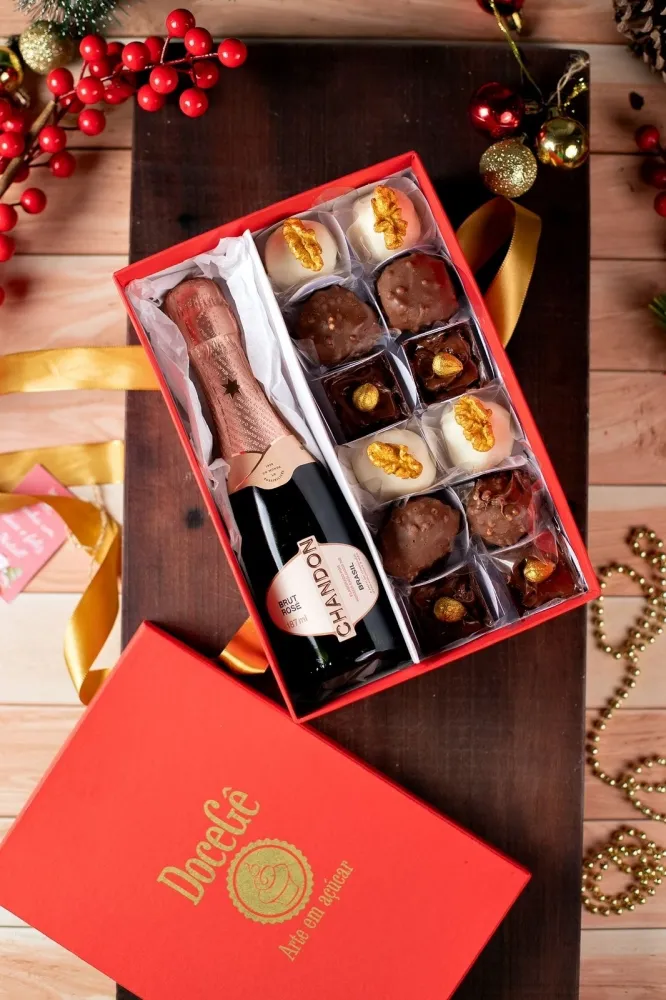 Chandon 12 bombons - Tampa e Fundo Cartonagem 