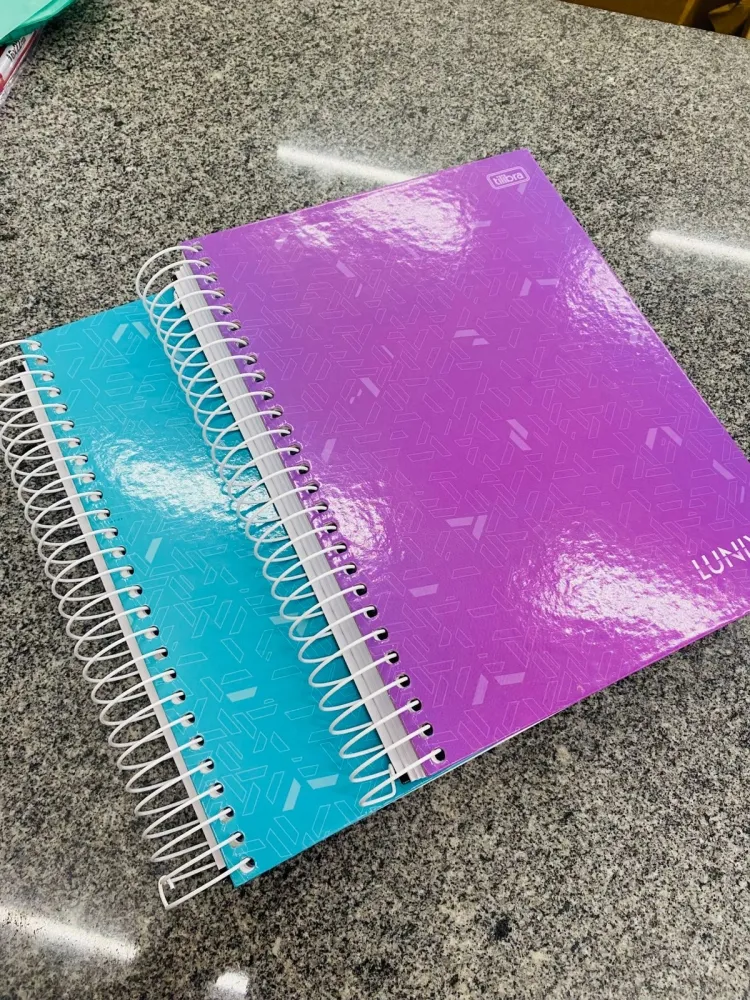 Caderno Universitário de capa dura - 240 folhas - nomeado Imagem