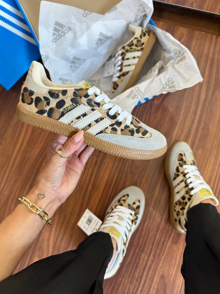      Tênis   adidas samba parcialmente couro  