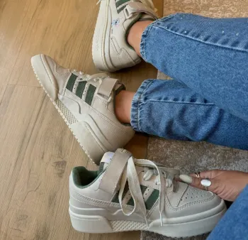     Tênis  Adidas fórum velcro Disney   - Foto 2