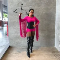Bota Over the Knee Anitta Vinil Preta com Numeração Especial em Promoção - Foto 6